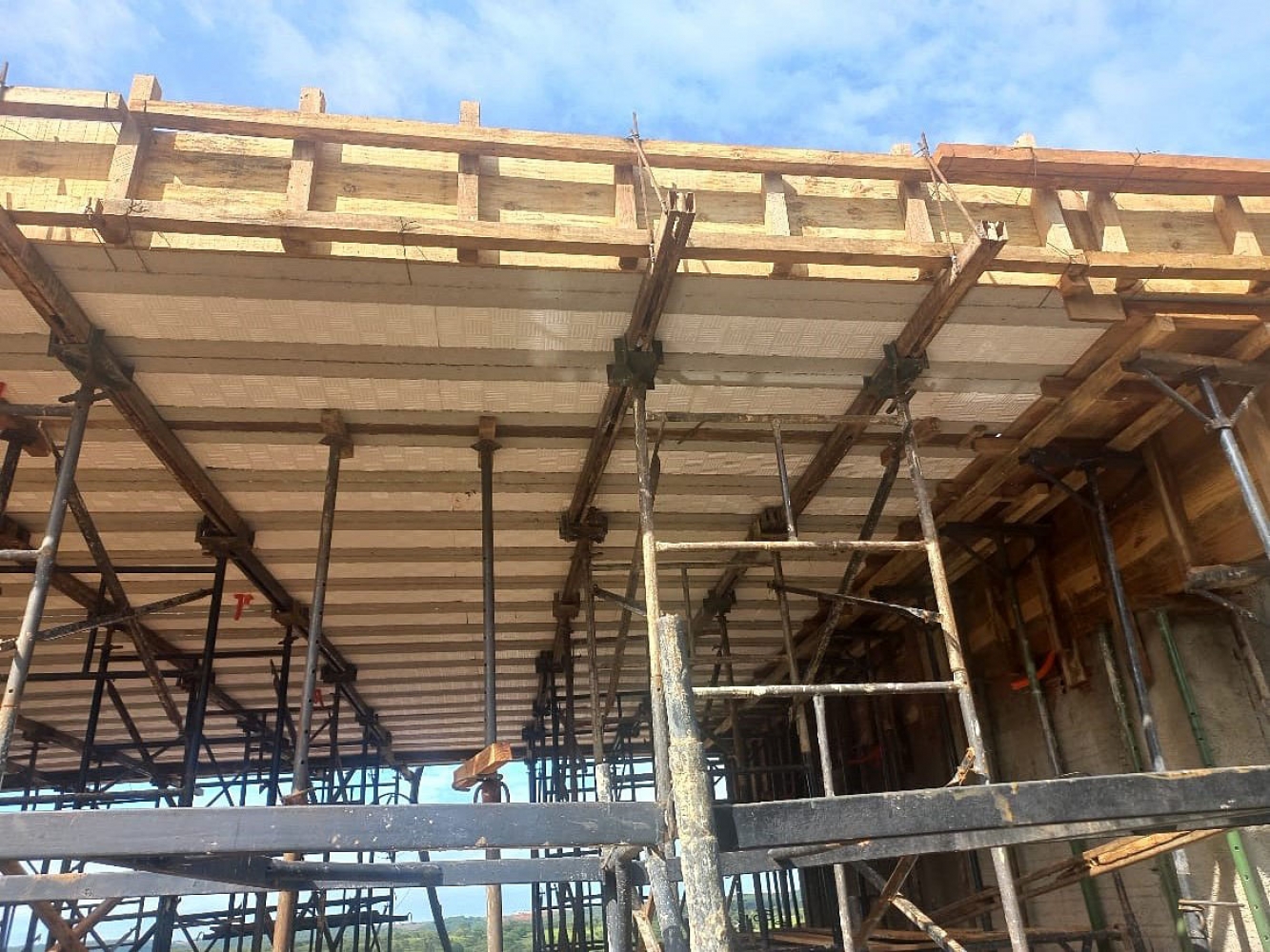 Laje protendida em obra